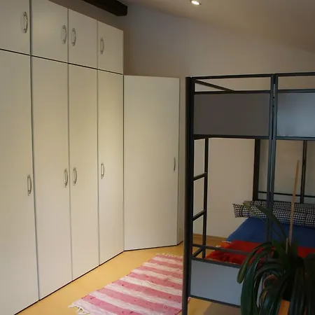 3 Bedroom Near Ramstein Airbase Weilerbach